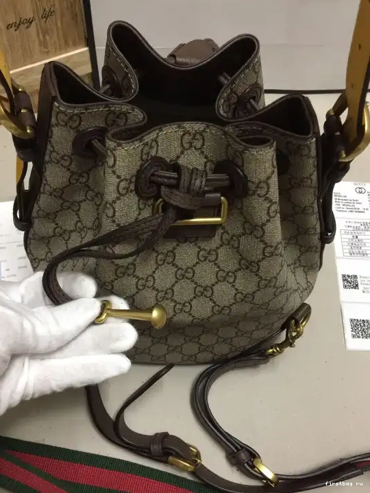 First bag ru Bucket Gucci Bag 0612